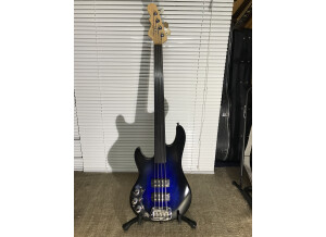 G&L Tribute L-2000 (56408)