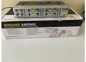 Behringer MINIAMP AMP800