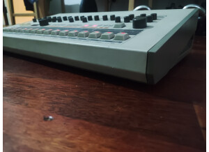 Roland TR-909 (45104)