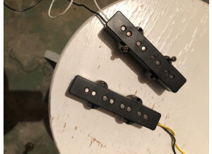 Fender Vintage Noiseless Jazz Bass Pickups (31896)