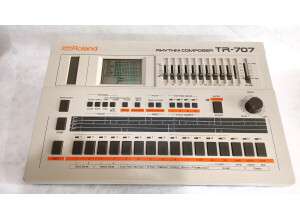 Roland TR-707 (37845)