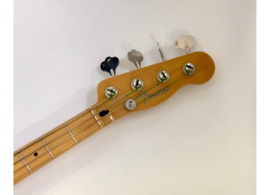 Fender Modern Player Telecaster Bass (17001)