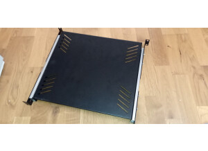 Adam Hall 87556 (51941)