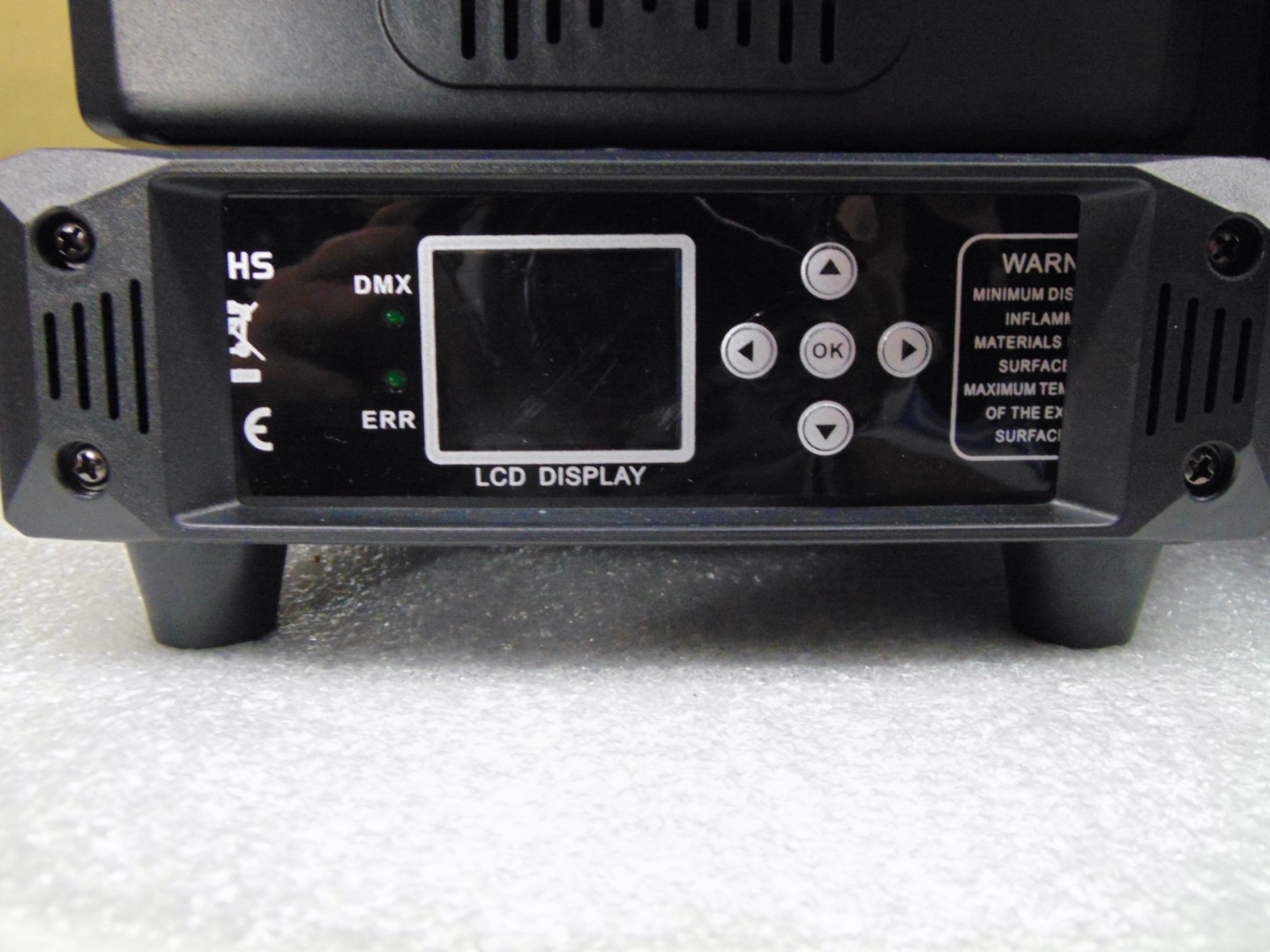 projecteur Lyre dmx 150 w haute luminosité en flight-case