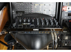 Drumlogue 2tof 13 Arrière dessus