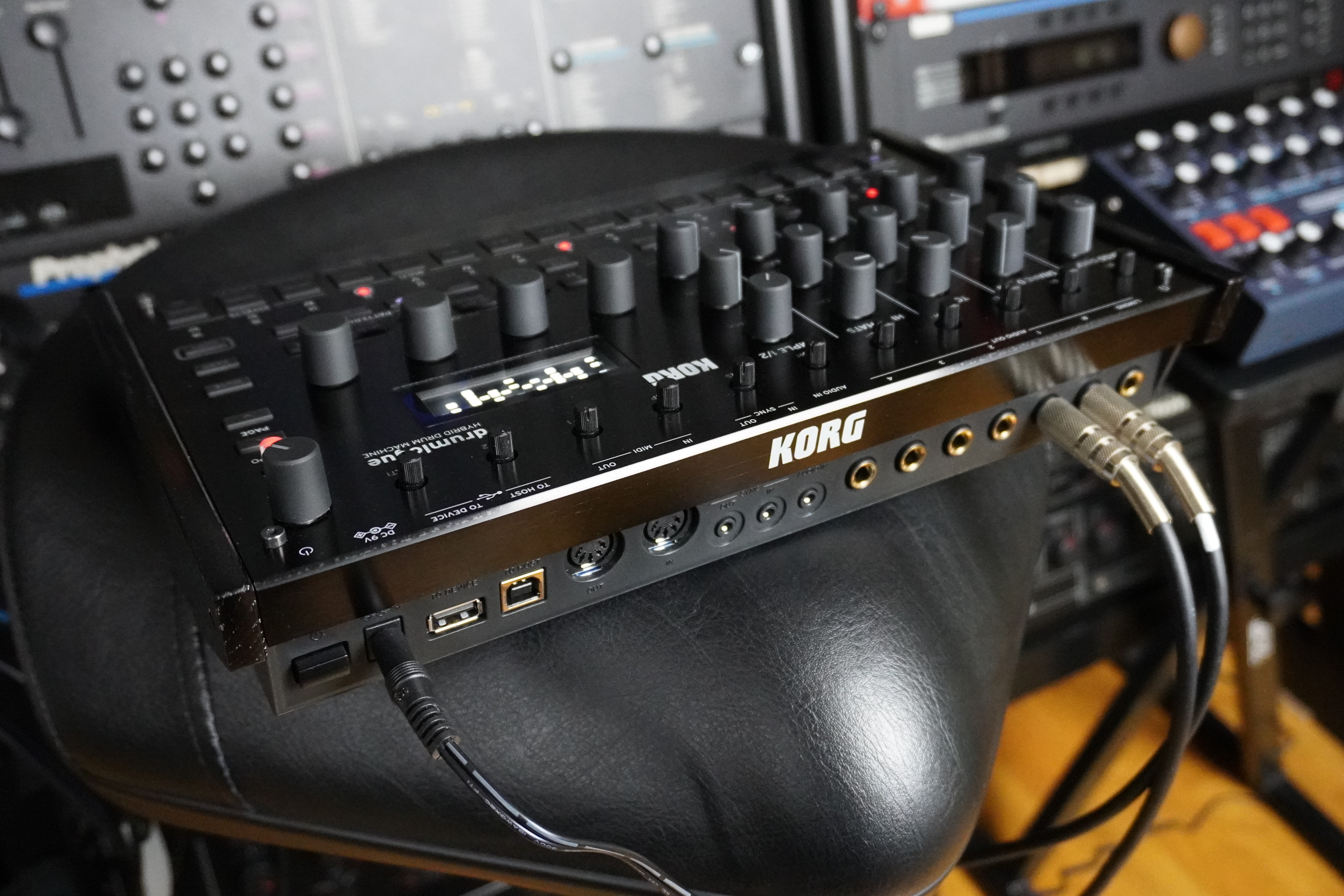 Drumlogue 2tof 18 Arri&egrave;re trois quart gauche serr&eacute;