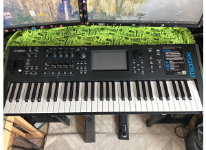 Yamaha MODX6 (48336)