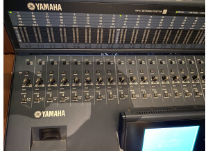Yamaha DM2000 V2 (26001)