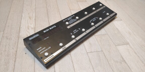 Vends Pédalier MIDI Rocktron Midimate