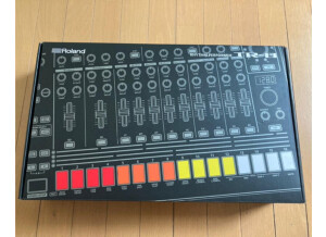 Roland TR-8 (16360)