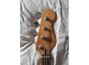 Fender Standard Precision Bass [2009-2018] (93638)
