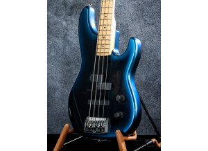 Fender Precision Bass Plus Deluxe [1992-1994]