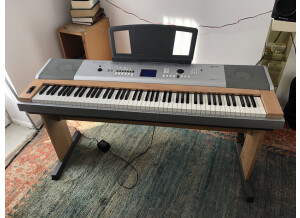 Yamaha DGX-630 (22921)