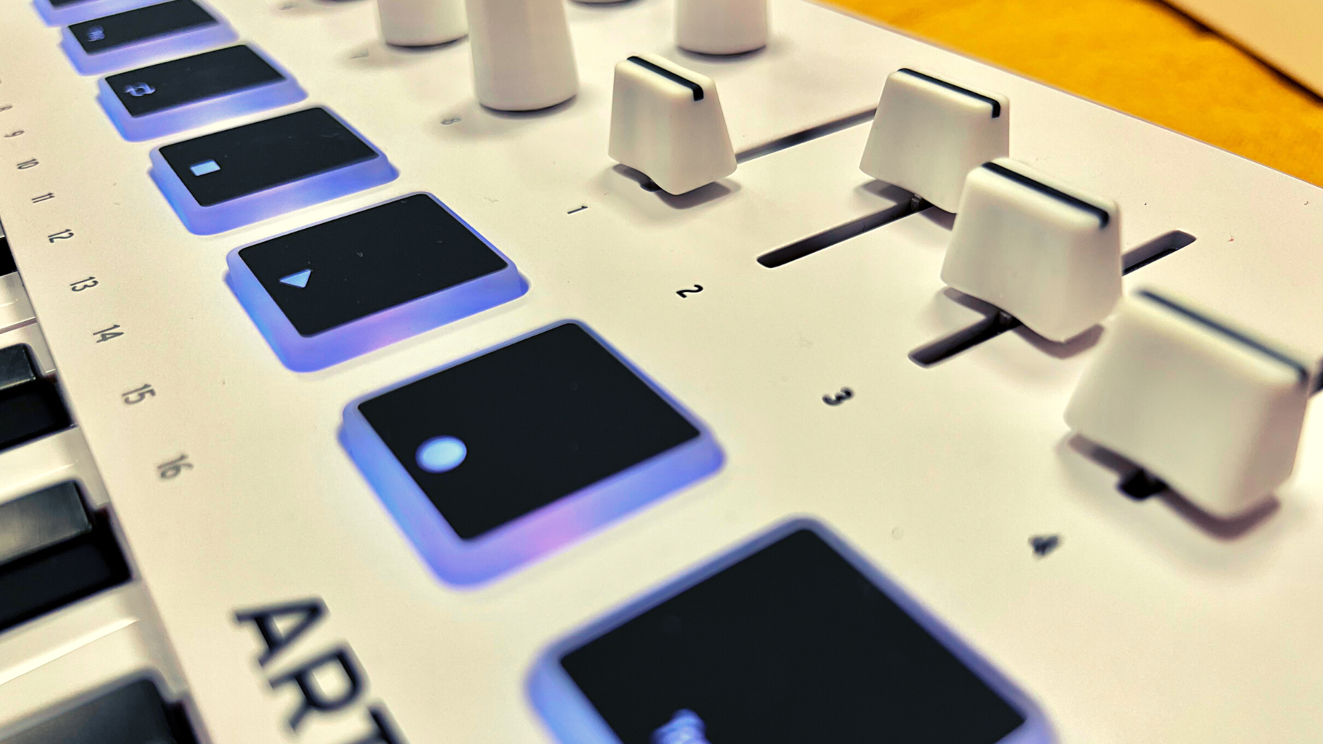 Arturia MiniLab 3 : 7