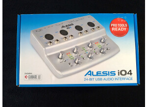 Alesis iO4 (9465)