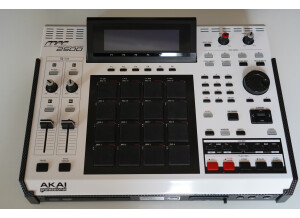 Akai Professional MPC2500 SE (72687)