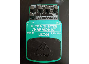 Behringer Ultra Shifter/Harmonist US600 (78197)