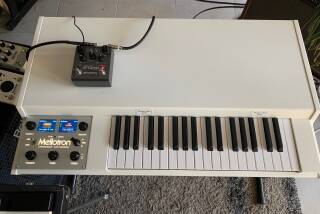 Mellotron M4000D Digital