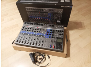 Zoom LiveTrak L-12 (83264)