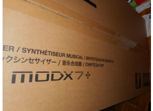 Yamaha MODX7+ (8943)