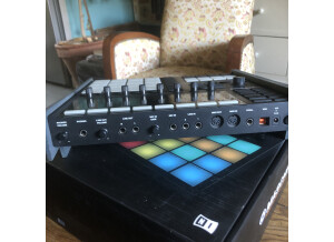 Native Instruments Maschine mk3 (79799)