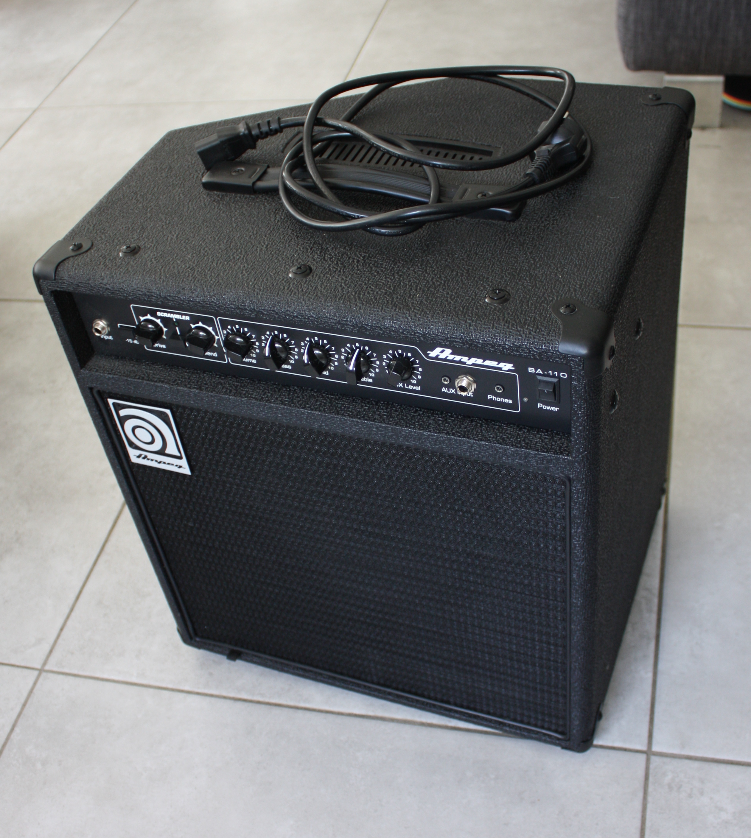 BA-110 v2 - Ampeg BA-110 v2 - Audiofanzine