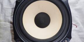 1 haut-parleurs boomer woofer JVC 22 cm 8 ohms.