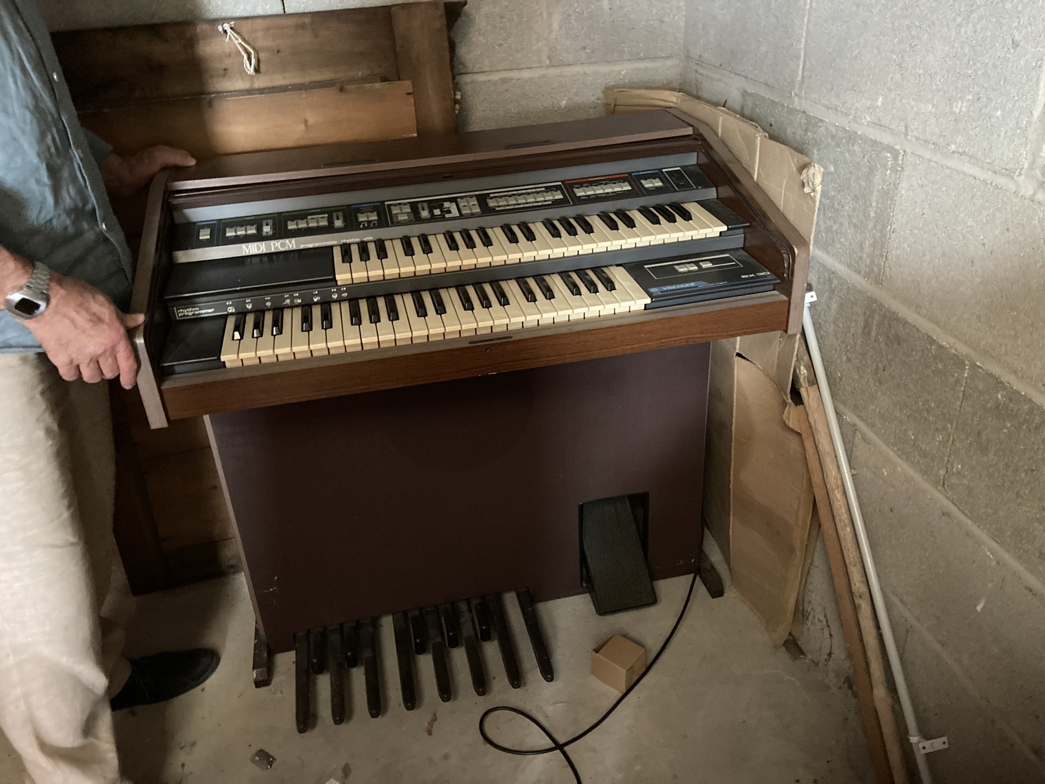 09301B81-94FE-40B9-8DFE-BEA6C3345E00