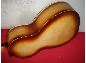 Couesnon luthier  mirecourt