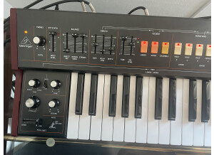 Behringer VC340 (51690)