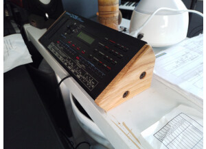 Roland D-05 (91743)