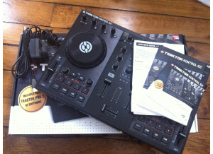 Native Instruments Traktor Kontrol S2 (9657)