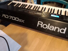vends Roland RD 700 SX