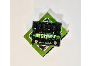 Electro-Harmonix Deluxe Bass Big Muff Pi (11257)