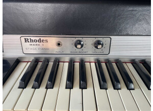 RHODES CLAVIER