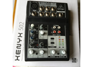 Console Yenyx 502 Behringer