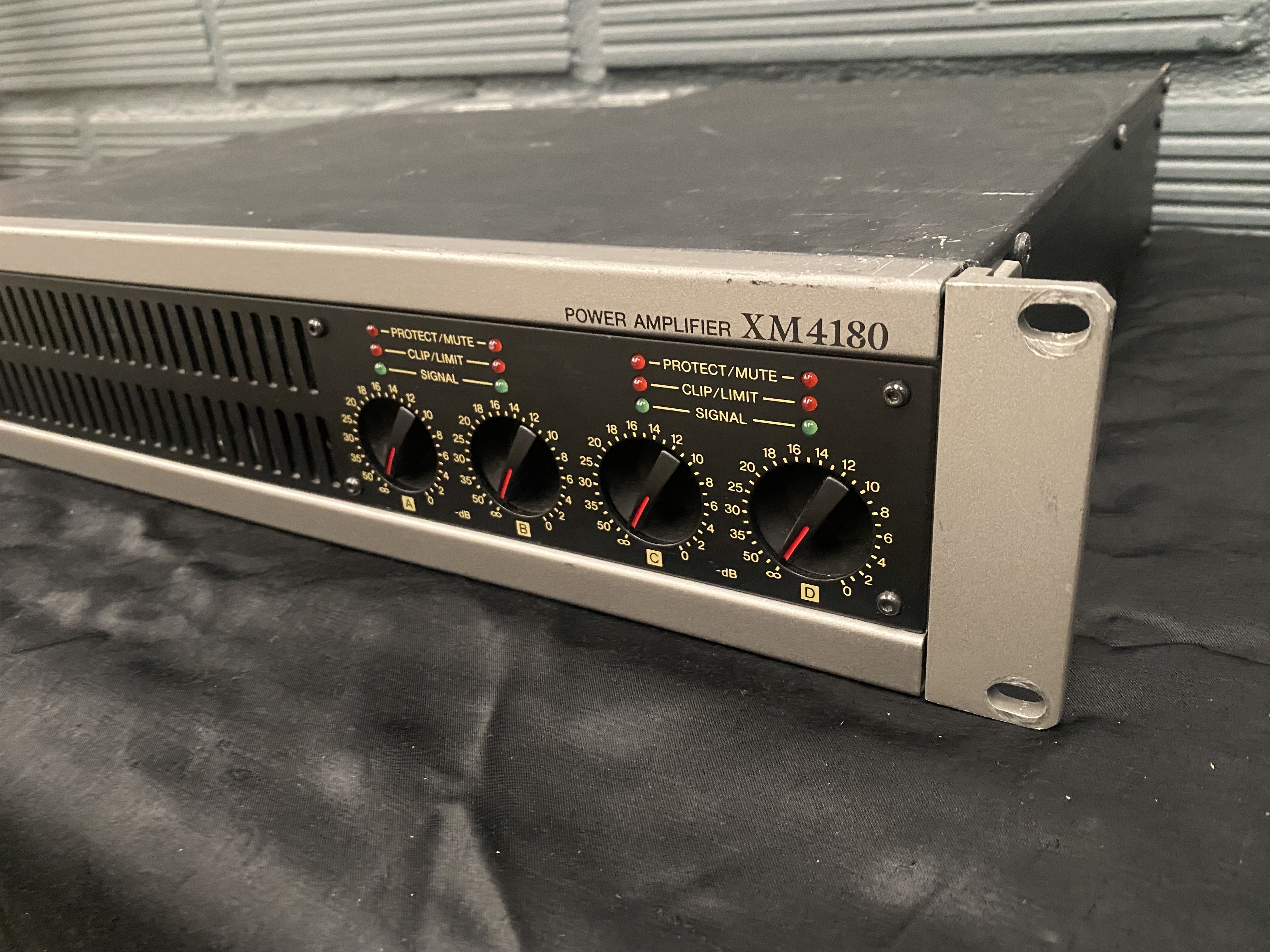 Yamaha XM4180 (93568)