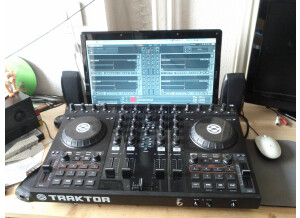 Native Instruments Traktor Kontrol S4 (51580)