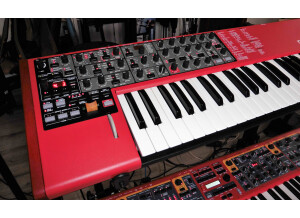 Clavia Nord Lead 4 (75506)