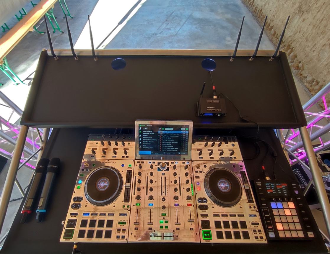 Nicolaudie Wolfmix W1