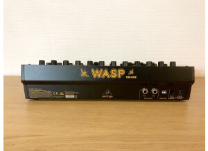 Behringer Wasp Deluxe (96831)