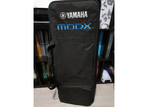 Yamaha MODX6 (32047)