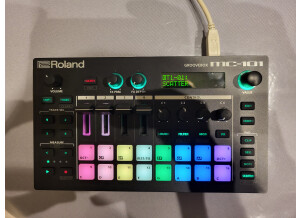 Roland MC-101 (3627)