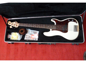 Fender American Standard Precision Bass V - Olympic White Rosewood
