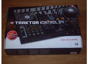 Native Instruments Traktor Kontrol S4 (85389)
