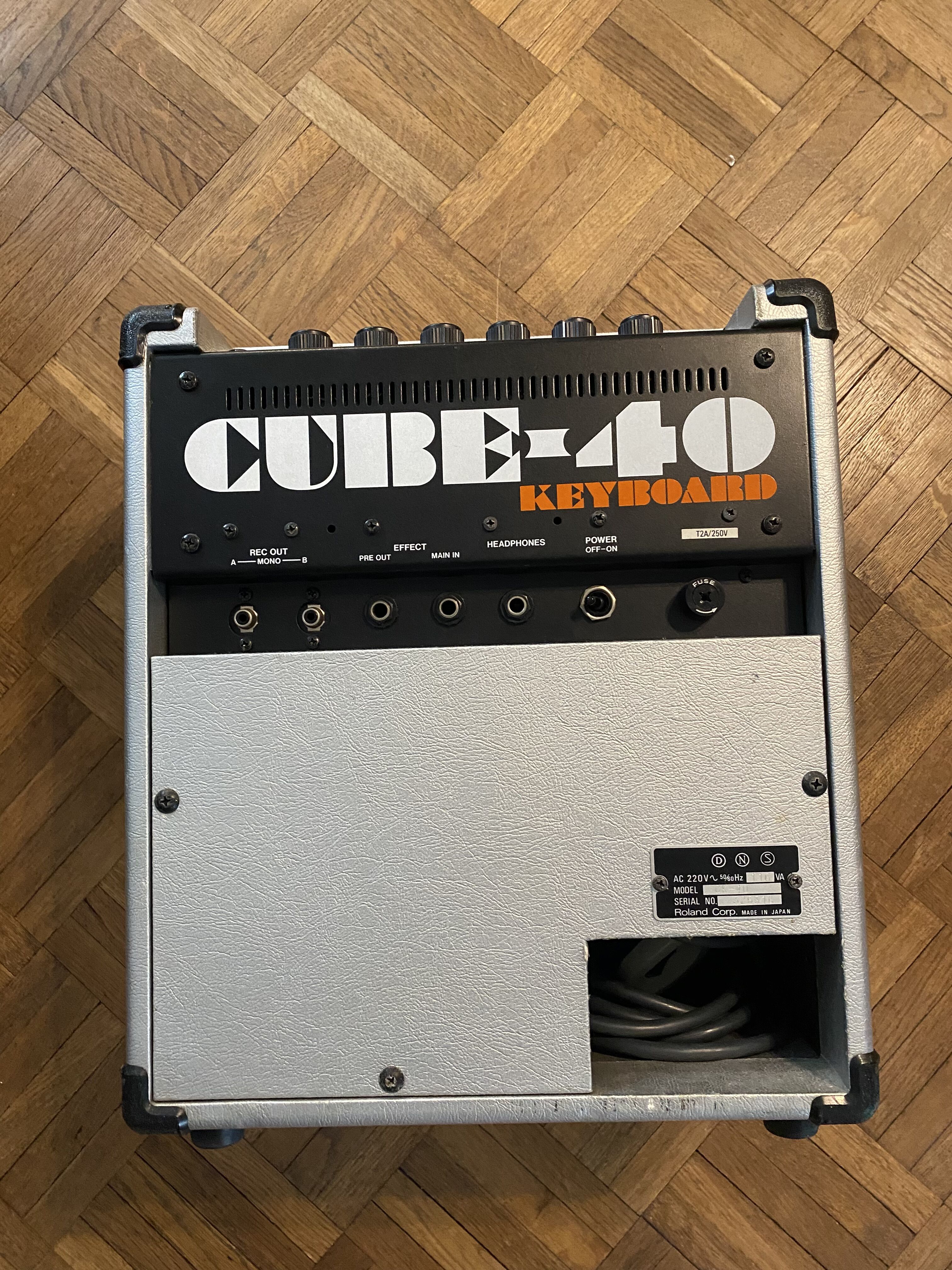 Pictures and images Roland CUBE 40 K - Audiofanzine