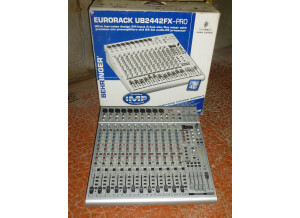 Behringer 2442FX