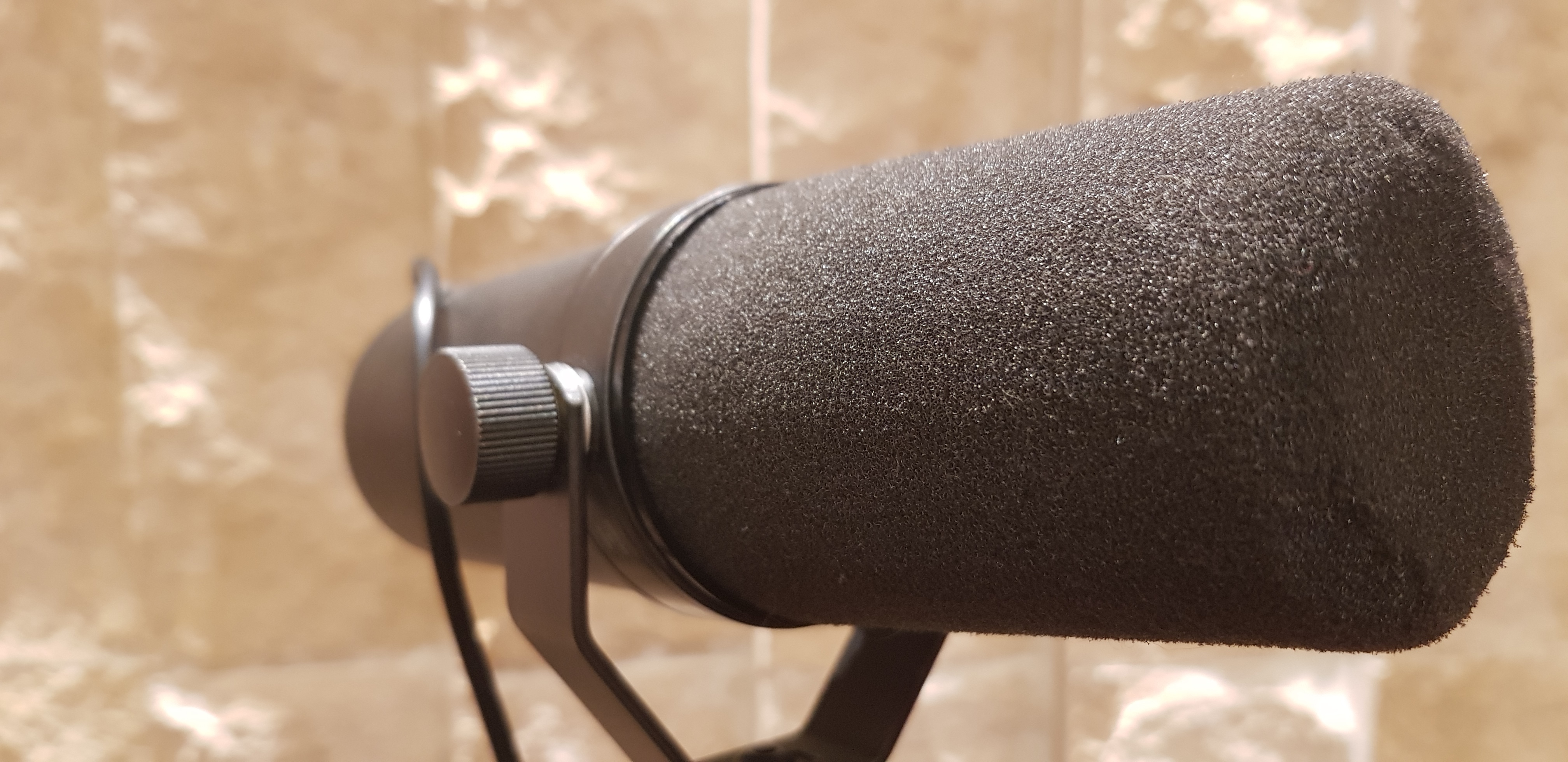 Shure Sm7 brique 3:4 droite