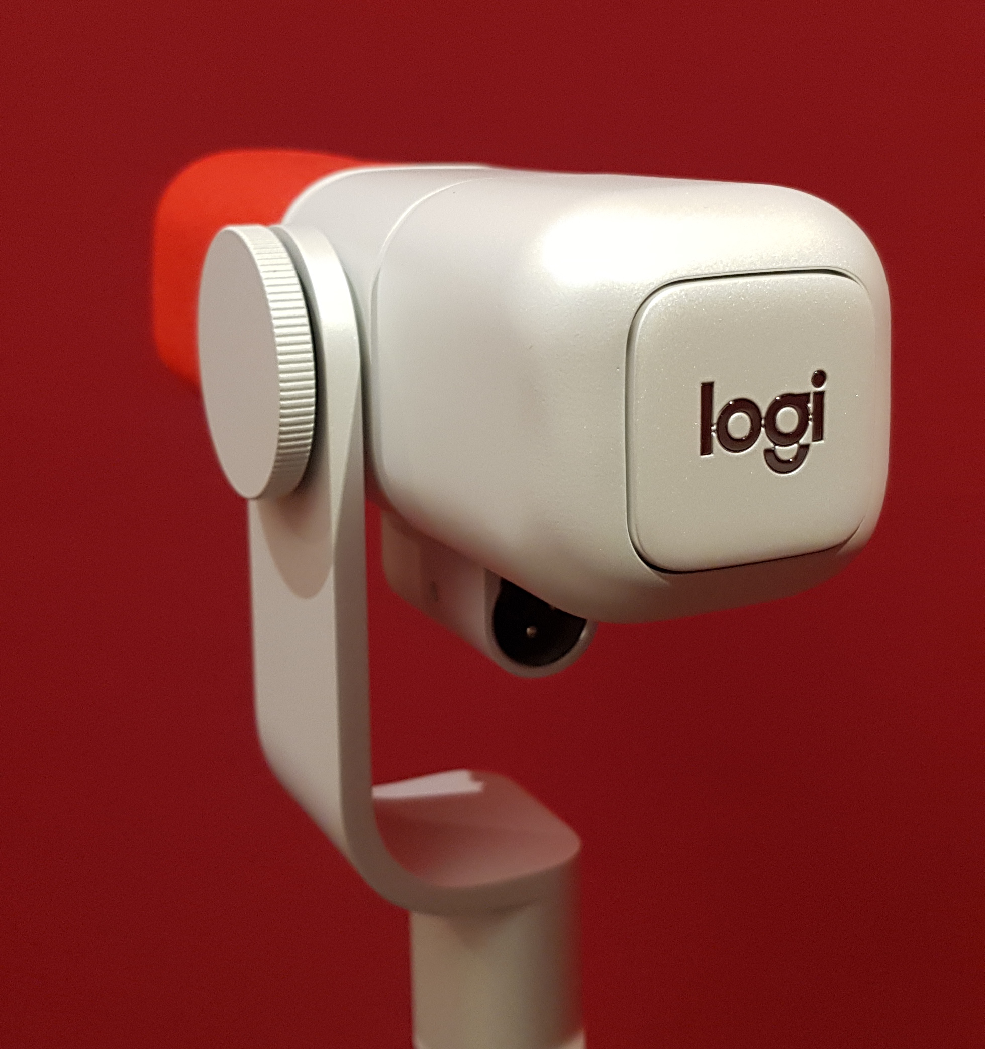 Logitech Blue Red back Cache