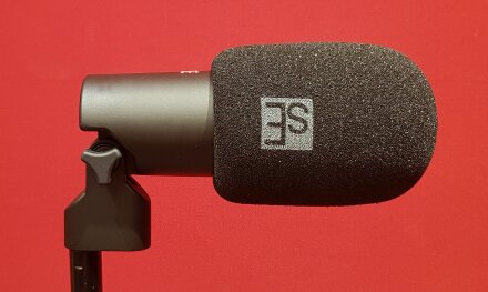 sE Electronics DynaCaster : SE DYnacaster Red Bonnette sE Electronics DynaCaster : SE DYnacaster Red Bonnette